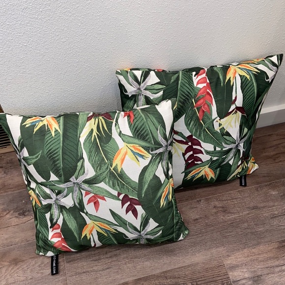 Rodeo Home Other - Rodeo Home floral banana leaf pillows